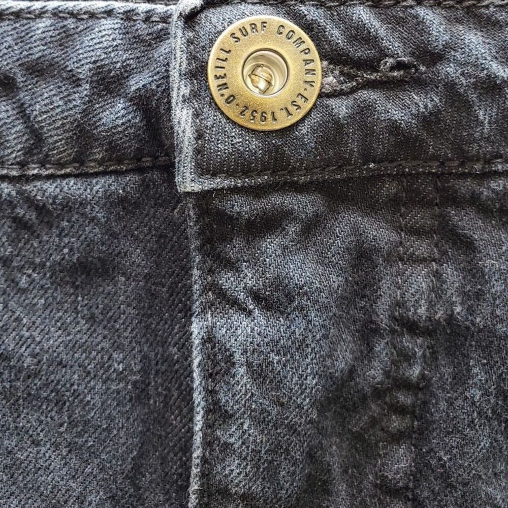 O'Neill Black Denim Frayed Hem Skirt Size 7 Classic 5-Pocket 100% Cotton - Picture 6 of 8